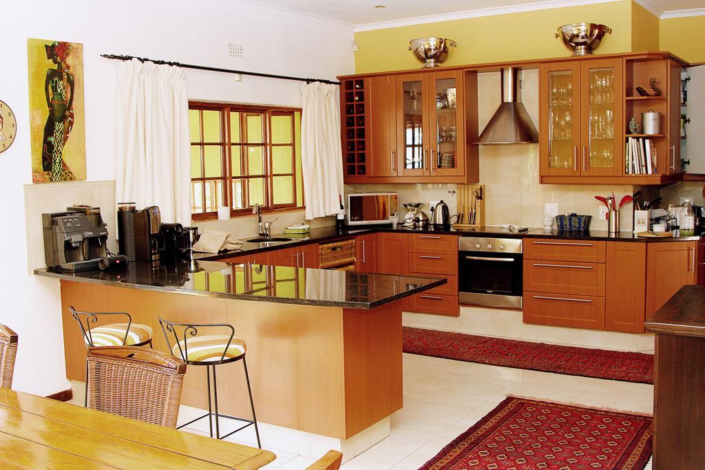 Golf And Garden Guesthouse Somerset West Esterno foto